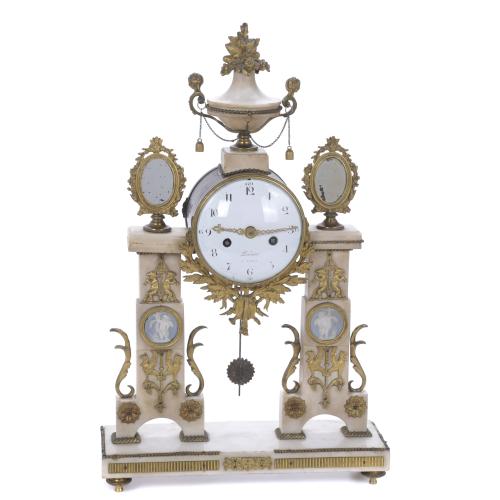 LOUIS XVI TABLE CLOCK, LAST QUARTER OF THE 18TH CENTURY. 