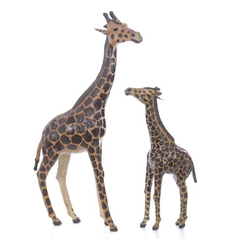 547-PAIR OF SMALL GIRAFFES.