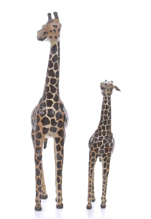 PAIR OF SMALL GIRAFFES.