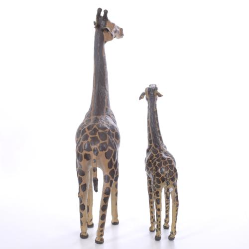 PAIR OF SMALL GIRAFFES.