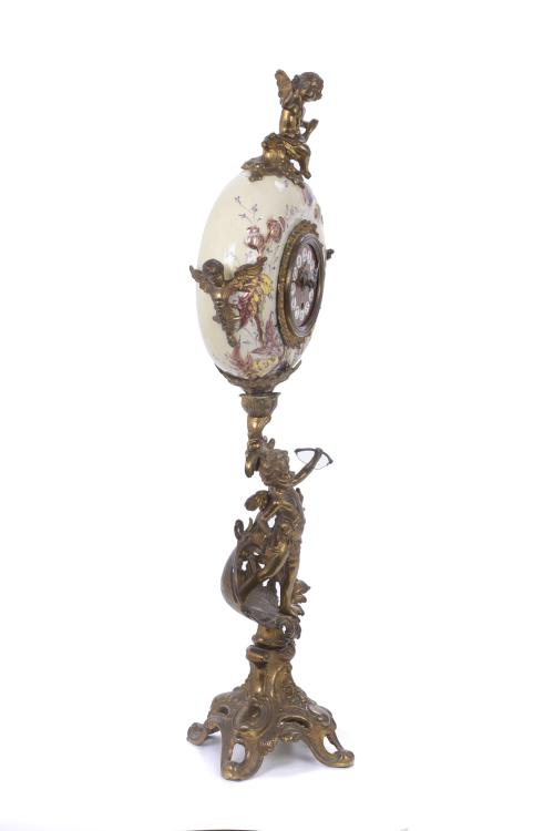 NAPOLEON III STYLE TABLE CLOCK, EARLY 20TH CENTURY. 