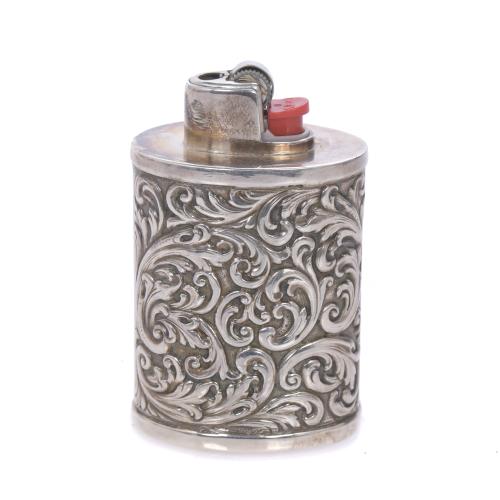 SILVER LIGHTER CASE, 20TH CENTURY. 