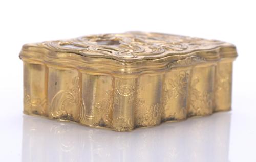 FRENCH SNUFFBOX, 18TH CENTURY.