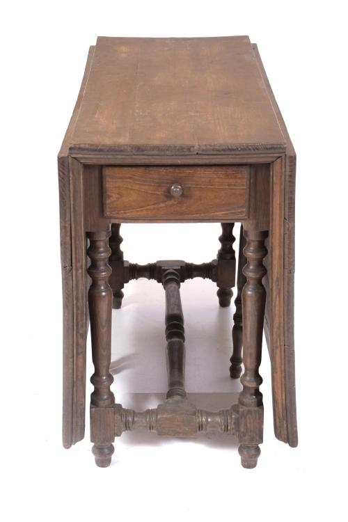 ENGLISH FOLDING TABLE, 18TH CENTURY.