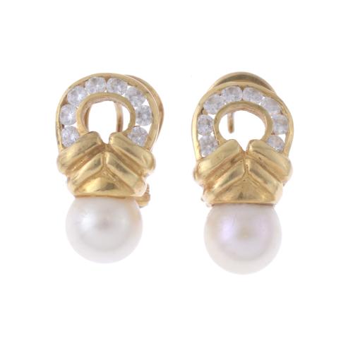 127-HORSESHOE-SHAPED DIAMONDS AND PEARLS EARRINGS