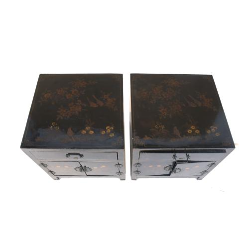 PAIR OF CHINESE COFFEE TABLES, 20TH CENTURY. 