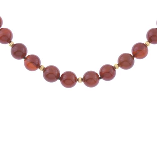 AGATE BEADS AND GOLD NECKLACE. 