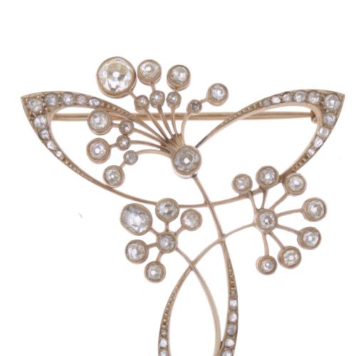 MODERNIST DIAMONDS BROOCH.