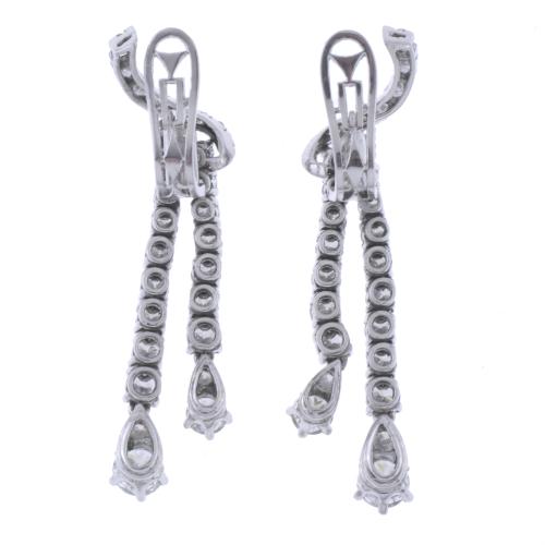 PENDIENTES LARGOS CON DIAMANTES.