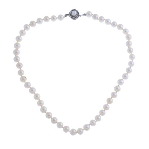 133-SINGLE-STRAND PEARLS NECKLACE