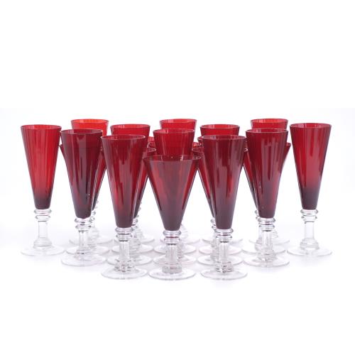 SET OF EIGHT WINE GLASSES AND TWELVE CHAMPAGNE GLASSES IN M