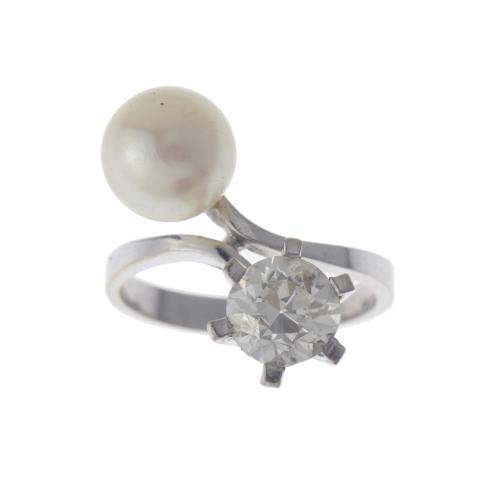 YOU AND ME RING WITH PEARL AND DIAMOND