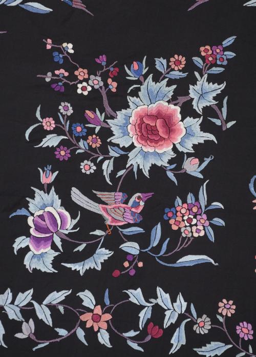 MANILA SHAWL, 20TH CENTURY.