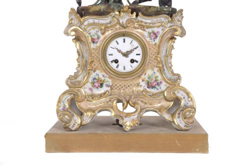 SIGUIENDO MODELOS DE JACOB PETIT (1796-1868). RELOJ DE SOBR