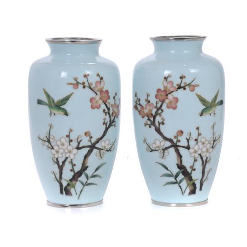 PAIR OF JAPANESE VASES, 20TH CENTURY.