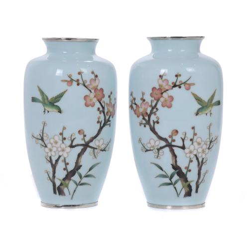 PAIR OF JAPANESE VASES, 20TH CENTURY.