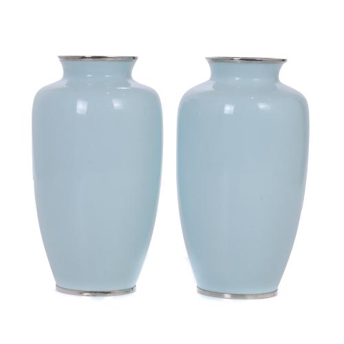 PAIR OF JAPANESE VASES, 20TH CENTURY.