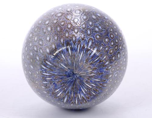 ATTR. FRATELLI-TOSO. MURANO GLASS VASE, CIRCA 1960.