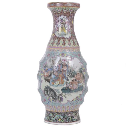 CHINESE ROSE FAMILY VASE, CIRCA 1950.