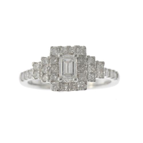 DIAMONDS AND WHITE GOLD RING