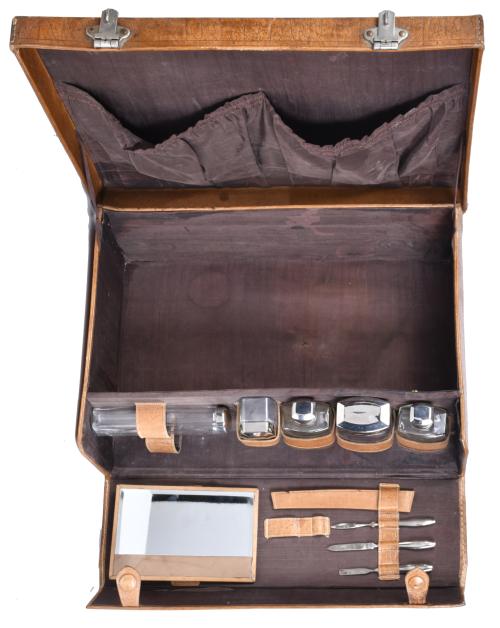 Suitcase with travel utensils, second half 20th century.