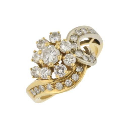 Ring with diamonds rosette.