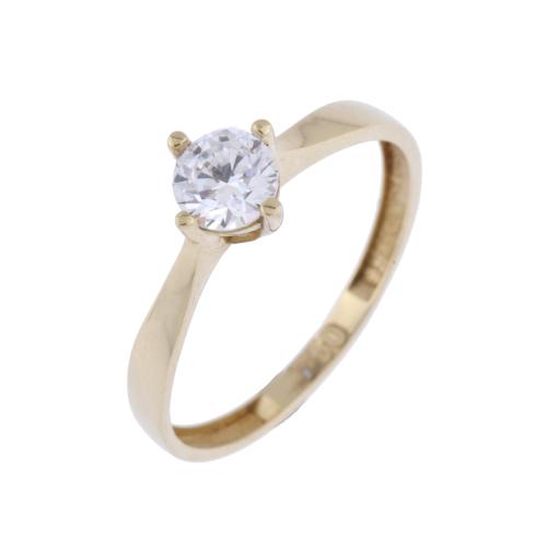 Solitaire ring with zircon.