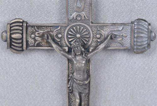 MASRIERA I CARRERAS. Silver crucifix, early 20th century.