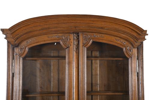 French Provençal display cabinet, 18th century.