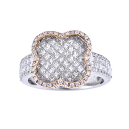 Clover-shaped diamonds ring.