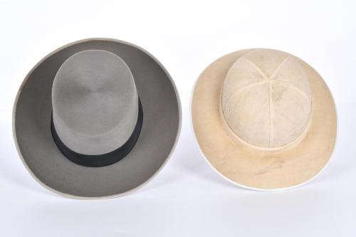 Set of two men&#39;s hats, 20th century.