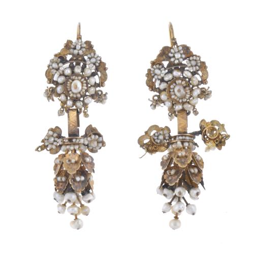 Valencian Neoclassical style popular earrings. Early 20th century.