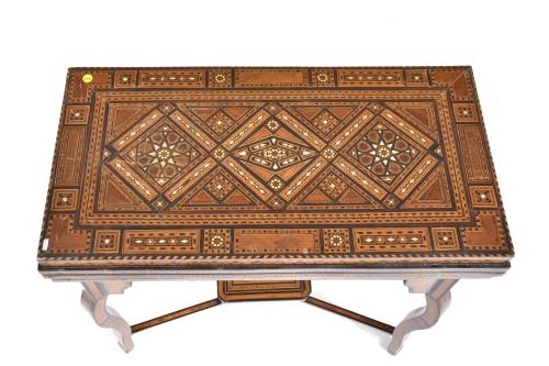 Syrian gaming table, 20th century.