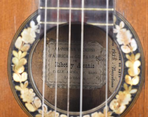 Barcelona guitar by Ribot y Alcañiz, circa 1880 - 1900. 