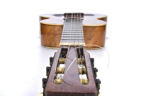 Barcelona guitar by Ribot y Alcañiz, circa 1880 - 1900. 